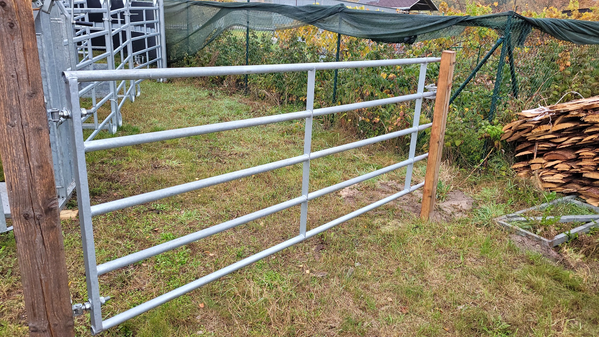 Brama łąkowa regulowana L305–400 cm H115 cm
