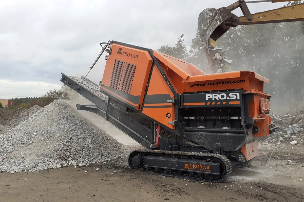 PRO S.1 — PRONAR